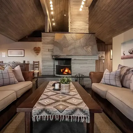 Spacious In Hafjell With Sauna, Ski-inn-ski-out 度假居 *