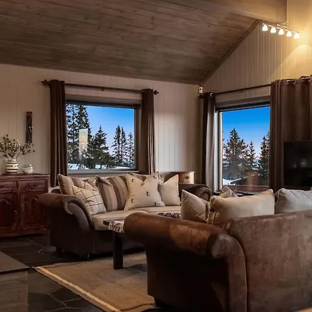 Spacious In Hafjell With Sauna, Ski-inn-ski-out * Øyer