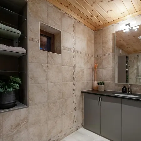 Spacious In Hafjell With Sauna, Ski-inn-ski-out *